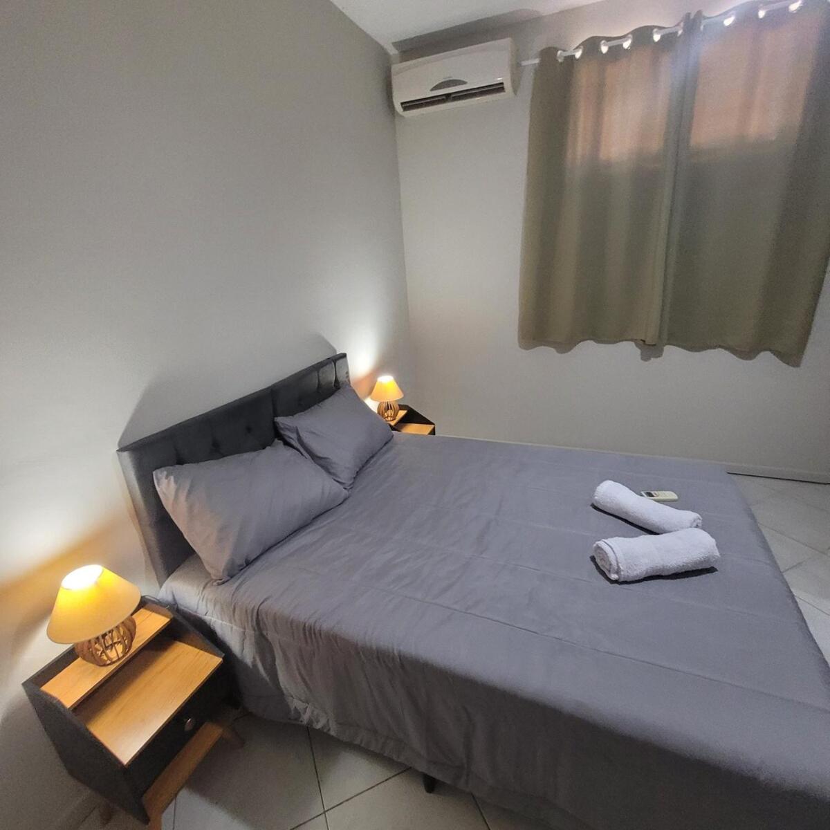 Casa Em Rua Tranquila A 200 Metros Do Agito Do Rio Vermelho E Da Salvador
